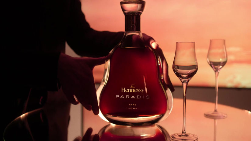 CAMPAGNE - HENNESSY x PARADIS